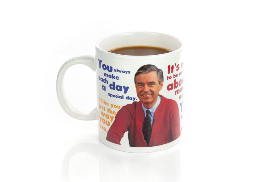 Toynk Mister Rogers Sweater Changing Mug | Sweater Changes With Heat | Holds 16 Ounces | Drinkware