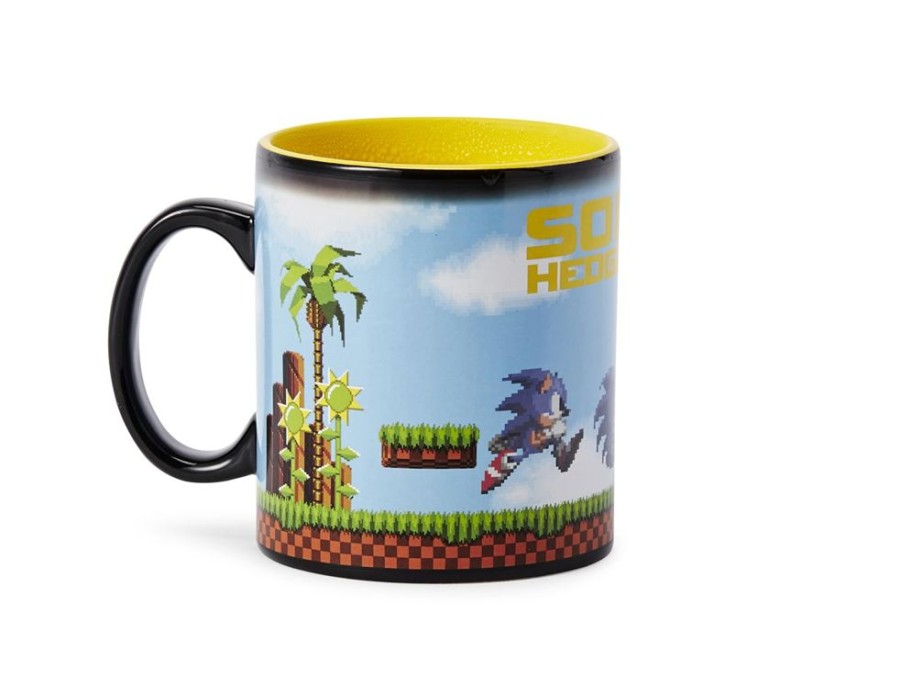 Toynk Sonic The Hedgehog Heat Changing 16-Bit Ceramic Coffee Mug | Holds 16 Ounces | Drinkware