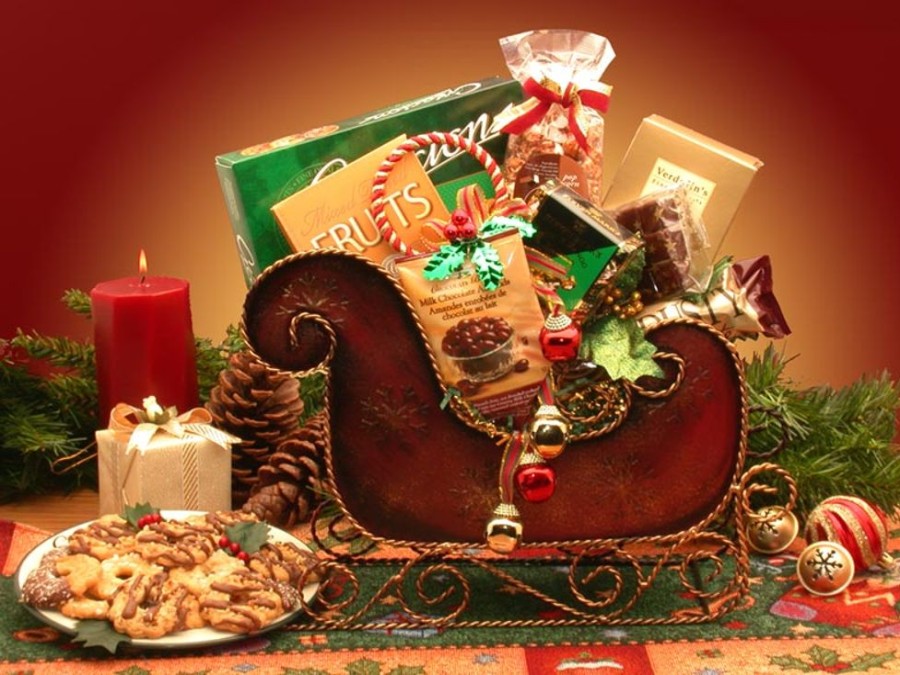 GBDS Season'S Greetings Holiday Sleigh | Gourmet Gift Baskets